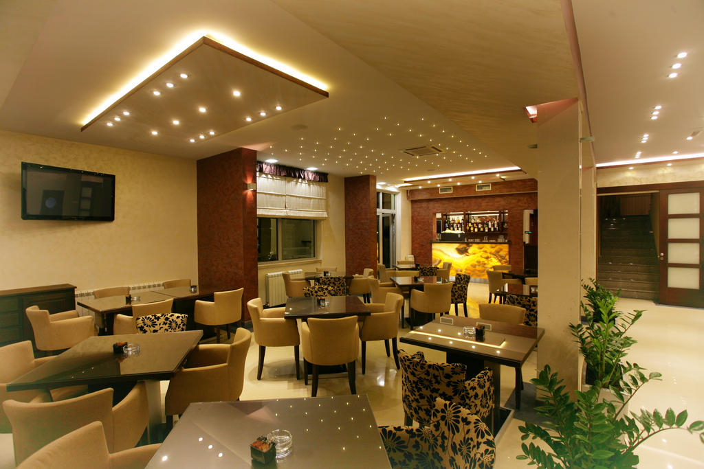 Hotel Ellena แฮร์เซ็ก-โนวี ภายนอก รูปภาพ